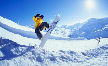 buck snowboarding in queenstown snow