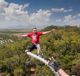 buck bungy jumping in cairns