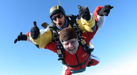 tandem skydiving in byron bay