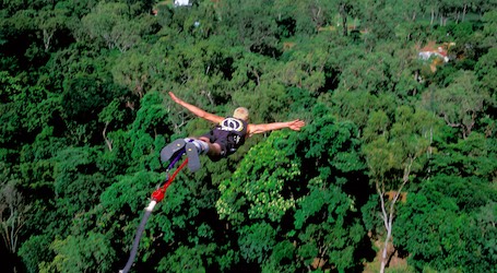 buck bungy jumping in cairns
