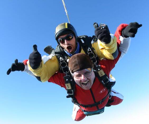 buck skydiving airlie beach