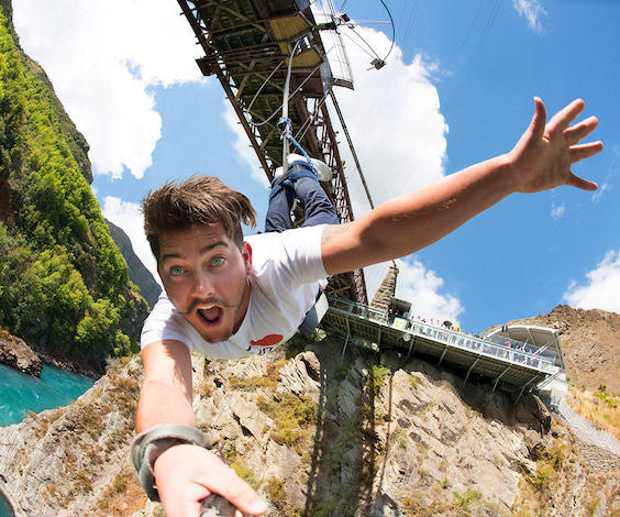 stag bungy jumping queenstown