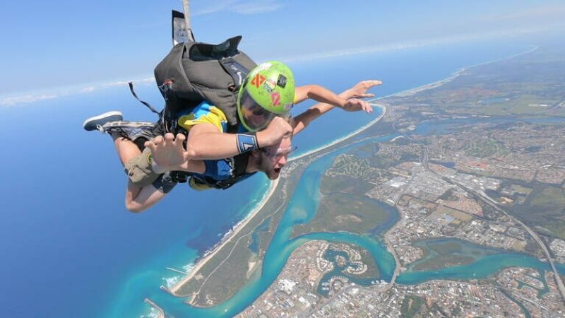 skydiving in gold coast wicked bucks