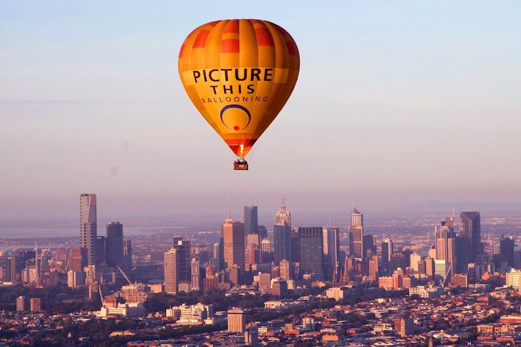 sunrise hot air baloon flight