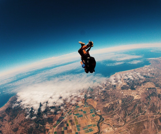 bucks party skydiving