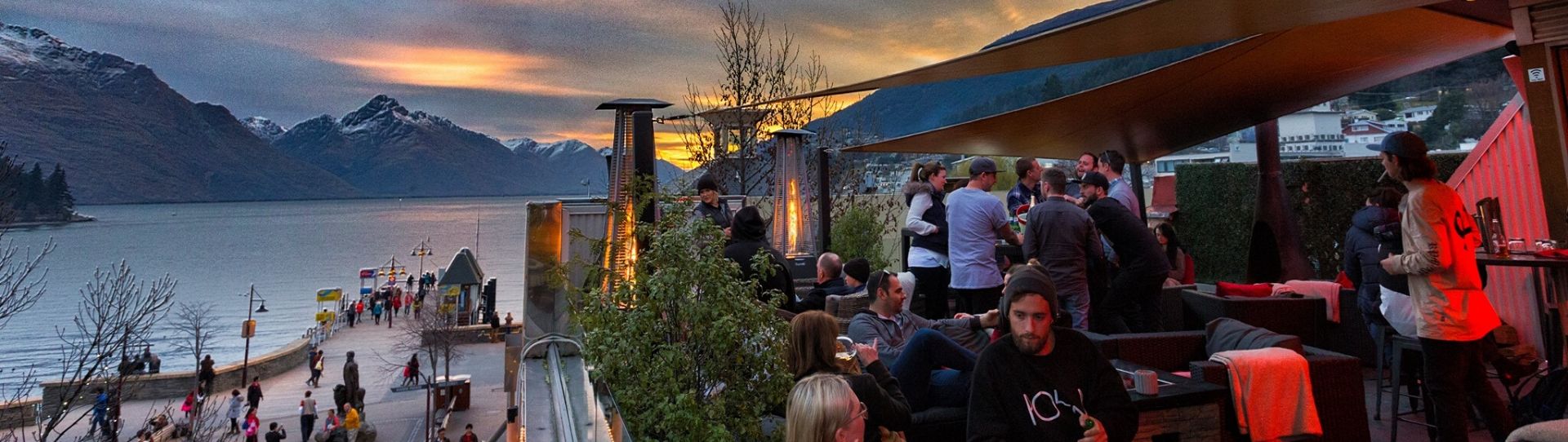 🦌 Rooftop Bars in Queenstown Wicked Bucks