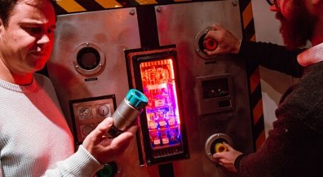 two people doing the crate escape christchurch