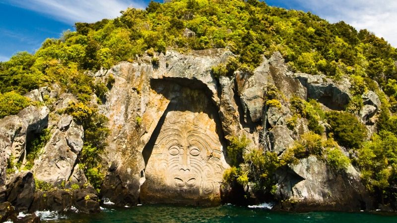 mine bay maori rock carvings taupo nz