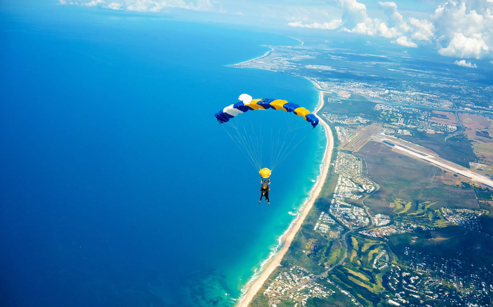 skydiving gold coast