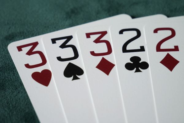 full-house-mastering-poker-poker-hands-wicked-bucks